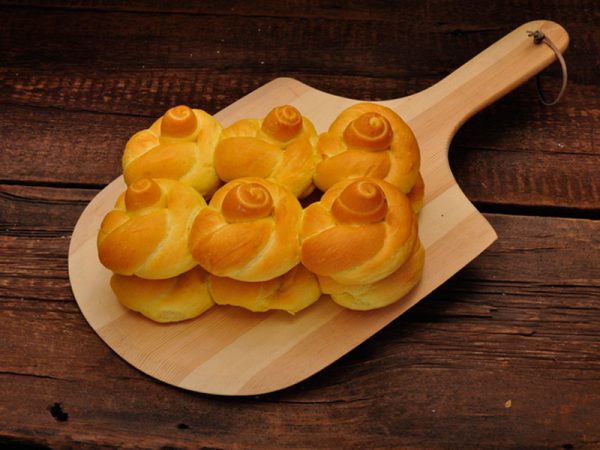 #115 Large Potato Knot Roll